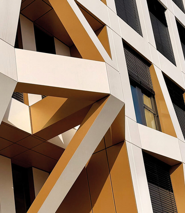Außenansicht des Bürogebäudes Brainfactory in Bochum, Standort für moderne Unternehmen und Dienstleistungen.